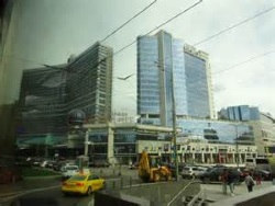 город